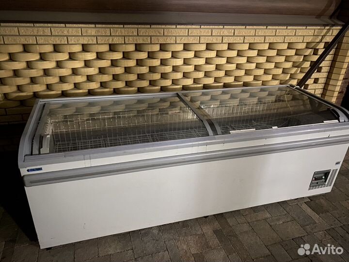 Холодильная витрина бонета для мяса