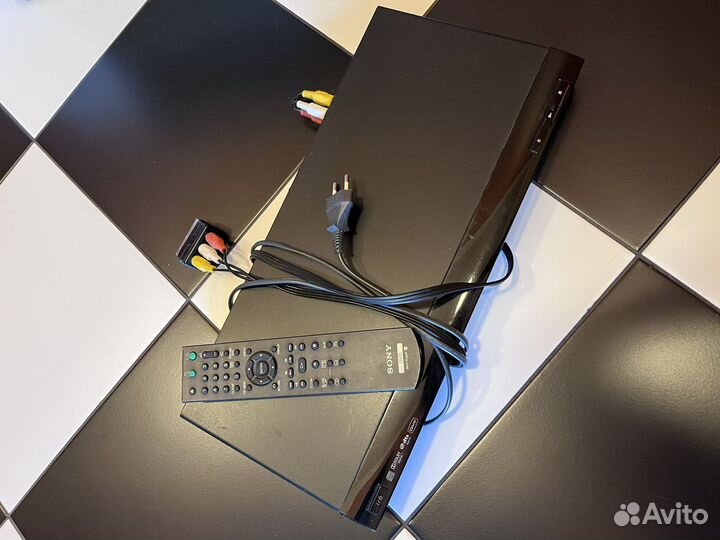 DVD-проигрыватель Sony NS318