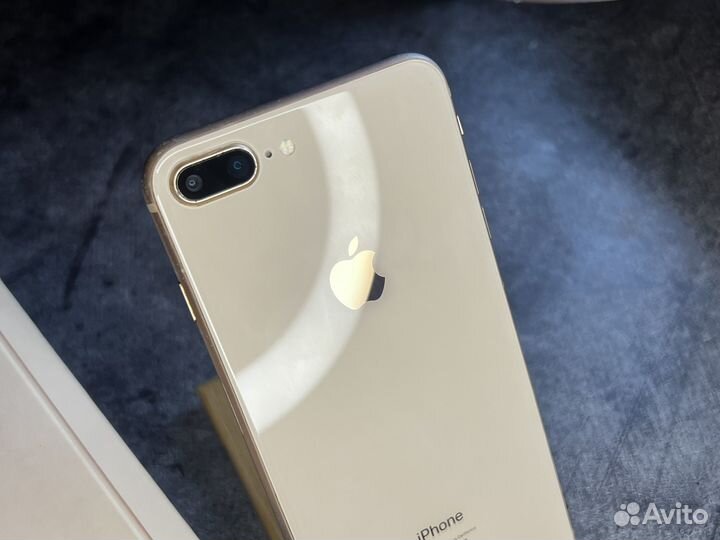 iPhone 8 Plus, 64 ГБ