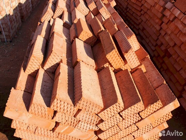 Кирпич красный одинарный м100-м150