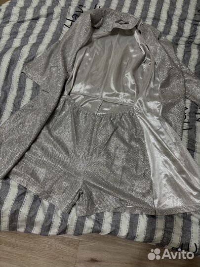 Платье серебрянное