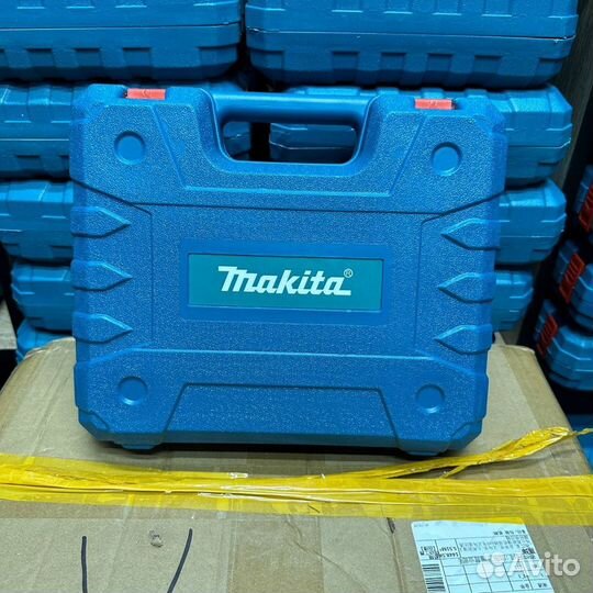 Шуруповерт makita 12v с набором бит