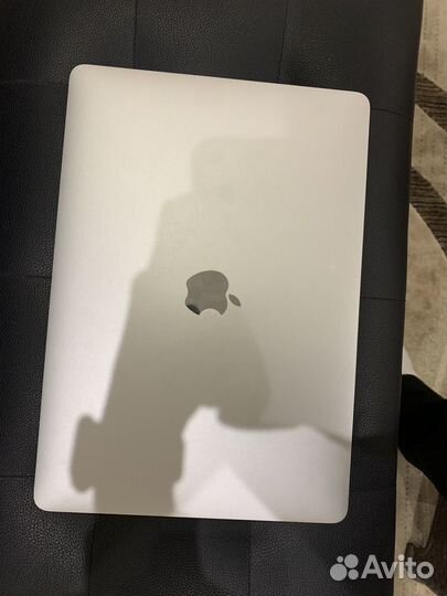 Apple macbook air 2020 M1