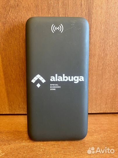 Внешний аккумулятор power bank на 10000 mAh