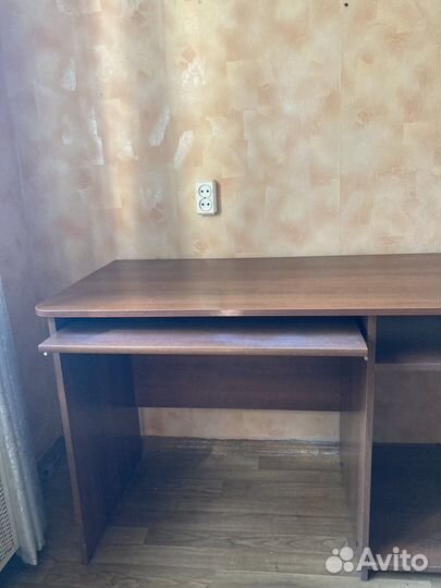 Компьютерный стол 120*58