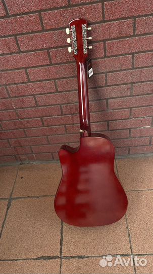 Гитара новая