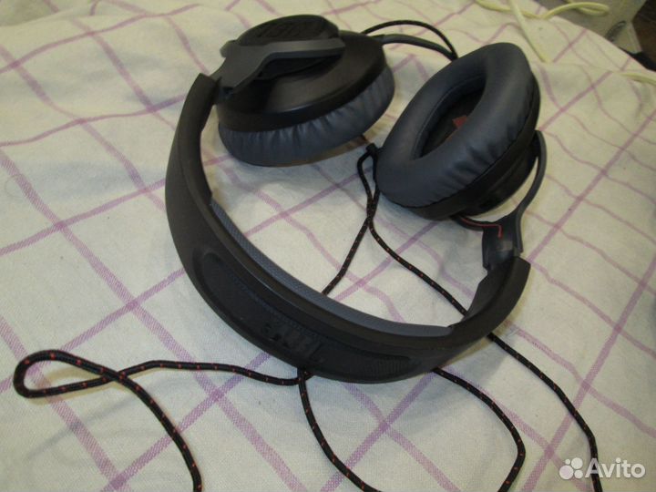 Наушники проводные с микрофоном JBL Quantum100,35