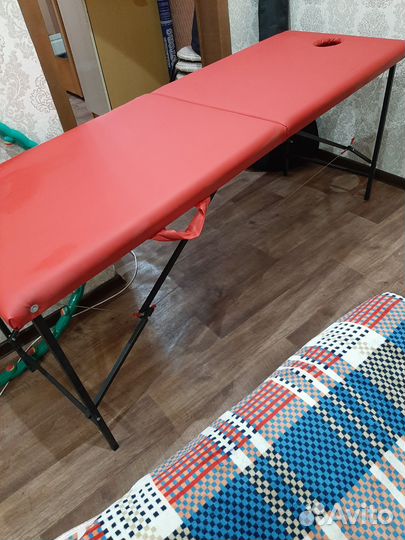 Массажный Стол складной с вырезом,масажная кушетка