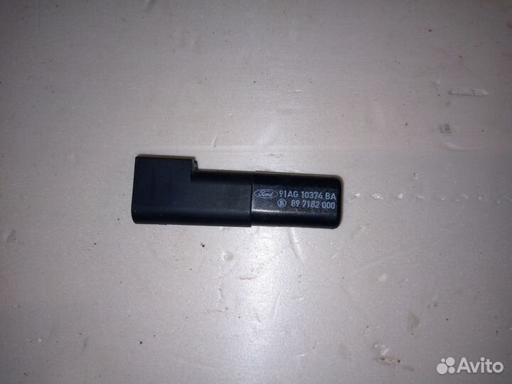 Датчик температуры воздуха Ford Focus 3