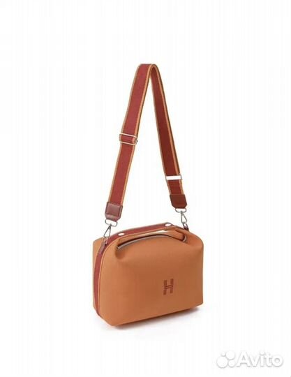 Косметичка с ручкой