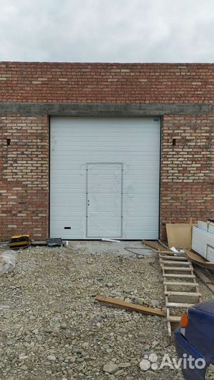 Секционные ворота