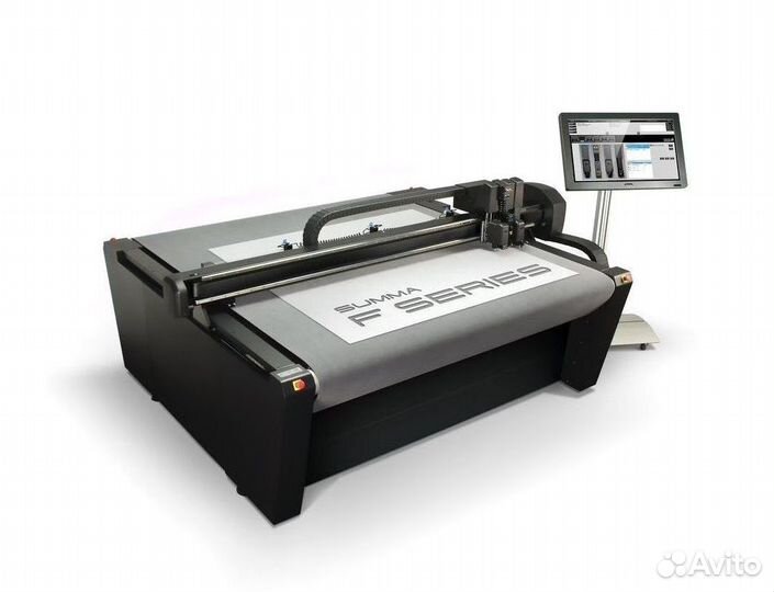 Планшетный режущий плоттер T-CUT DC 3016