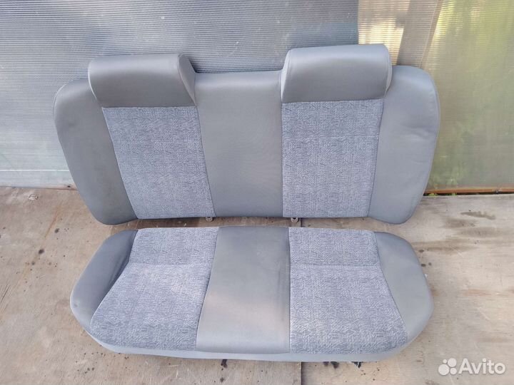 Сиденье заднее Daewoo Nexia N100
