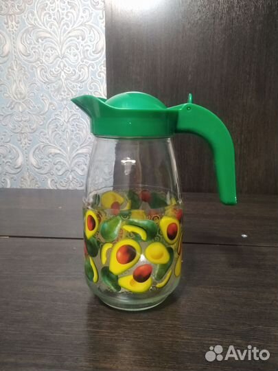 Кувшин стеклянный с крышкой