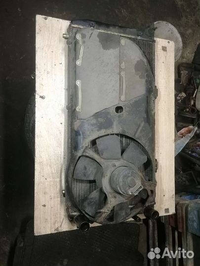 Вентилятор охлаждения и дифузор audi 80