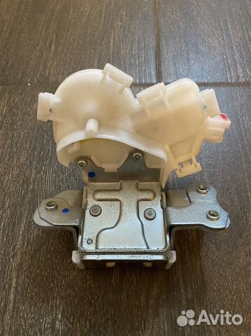 Замок двери багажника Pajero Sport 3