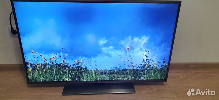 3D Smart TV Телевизор LG 42