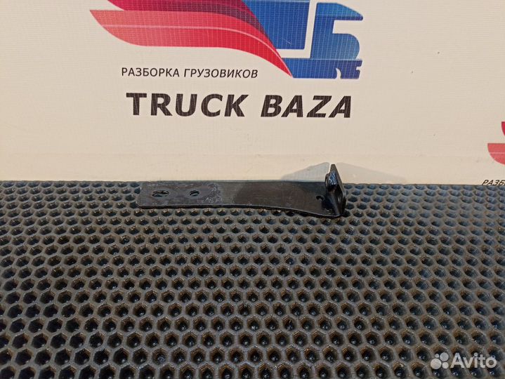 21231593 Кронштейн радиатора Renault T