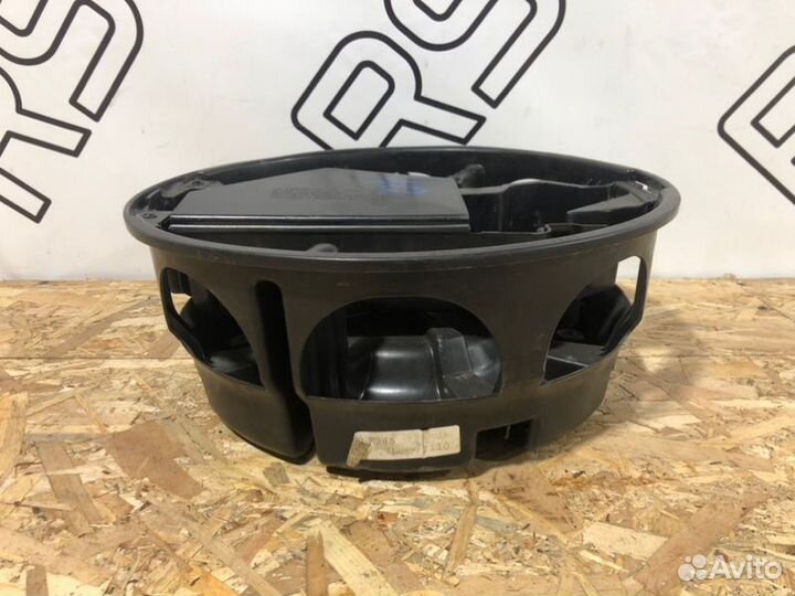 Кронштейн запасного колеса Mercedes-Benz E-Class