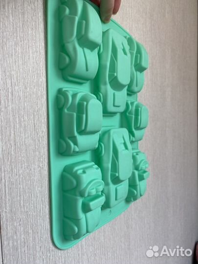 Силиконовая форма для выпечки машинки