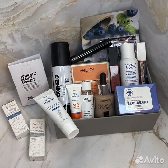 Набор косметики (бьюти-бокс)