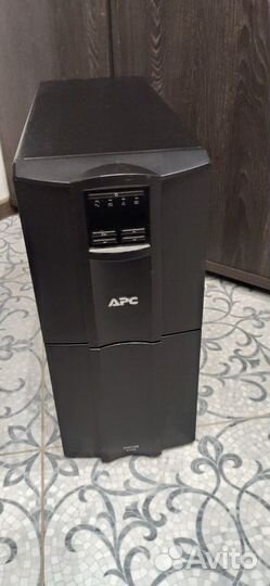 Источник бесперебойного питания APC smt2200i