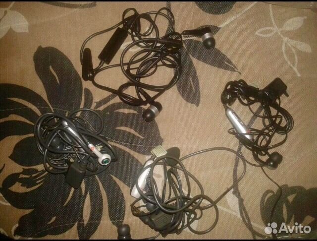 Наушники от сотовых телефонов