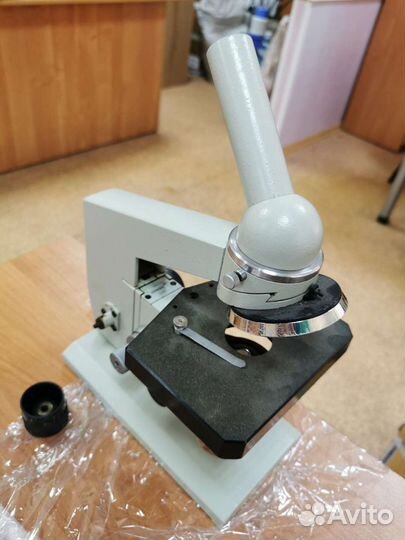 Микроскоп Биолам Ломо с полным набором окуляров