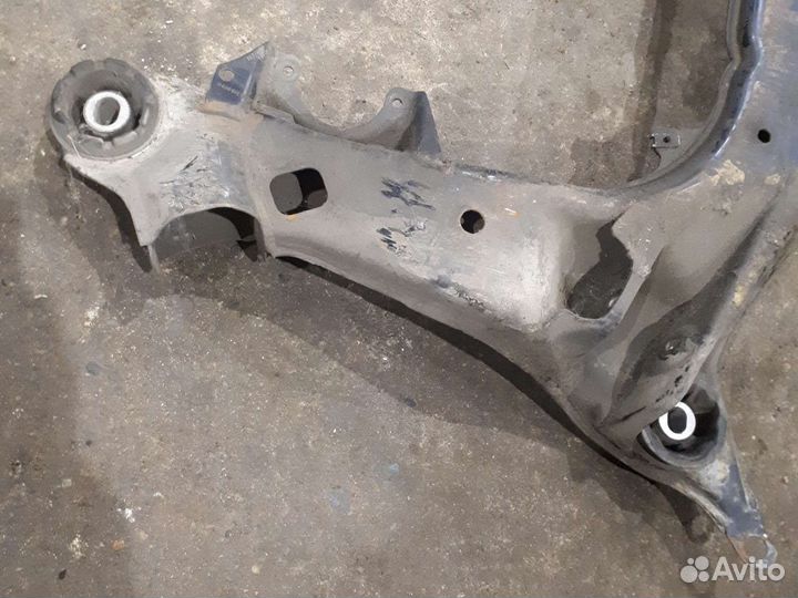 Подрамник фольксваген пассат б5