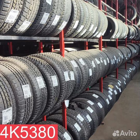 Kumho Solus TA31 215/55 R17 89L