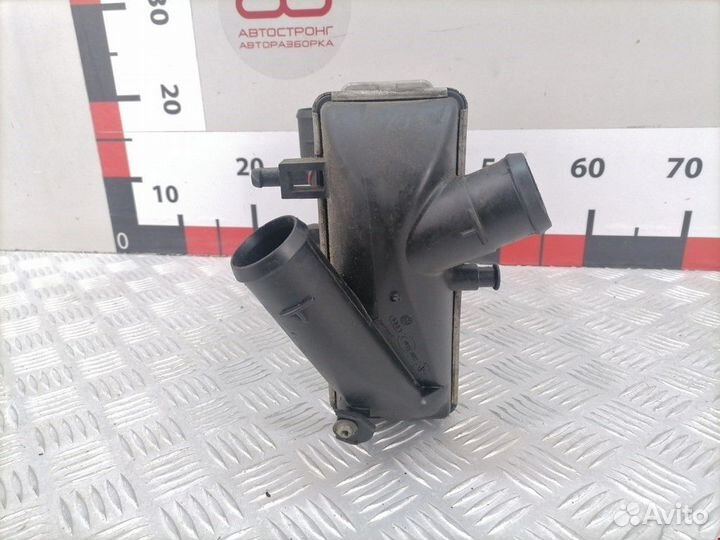 Интеркулер Audi A4 B6 2002 8E0145806C