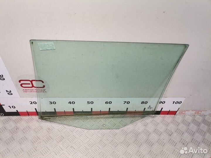 Стекло двери задней правой Volkswagen Golf 5 2009