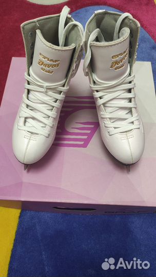 Фигурные коньки graf