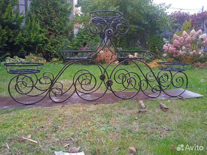 Подставка для цветов напольная