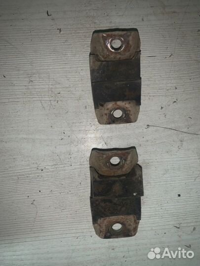 Крепление рычага подвески переднее Chevrolet Lanos