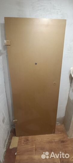 Дверь входная металлическая