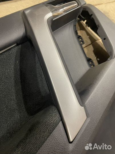 Обшивка дверная Toyota Land Cruiser Prado 150