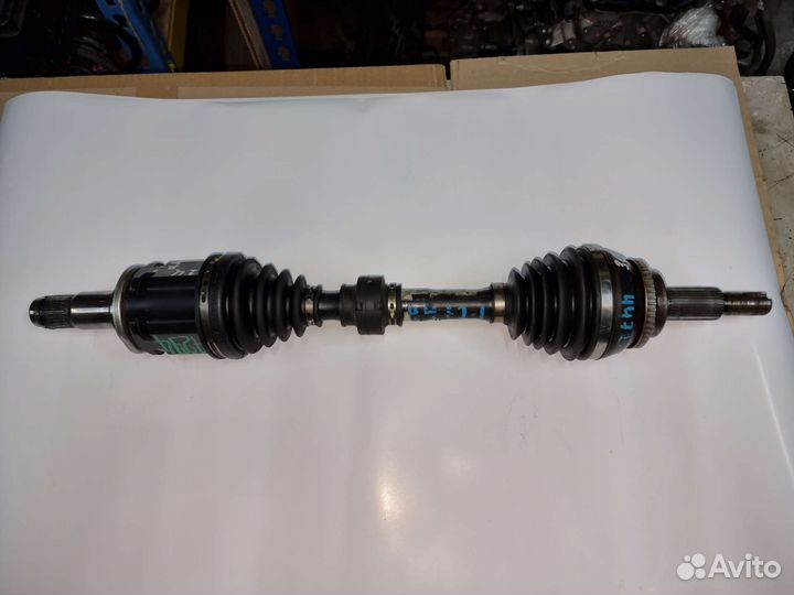 Привод левый передний toyota camry AVV50 2AR-FXE