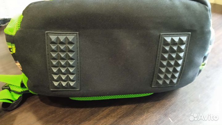 Рюкзак школьный