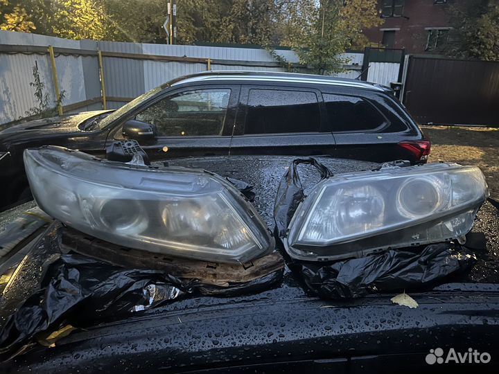 Фары передние Honda Civic 9G (2012)