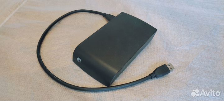 Bнешний 1.5 TB Seagate expansion 2.5