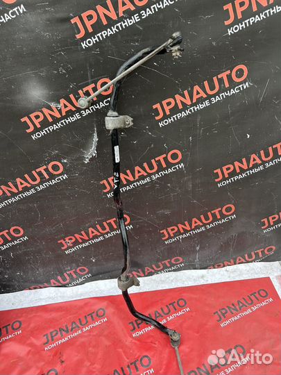 Передний стабилизатор Volkswagen Tiguan 1