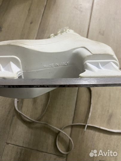 Продам коньки Roces