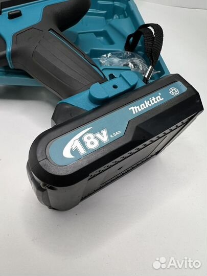 Шуруповерт Makita 18V Новый