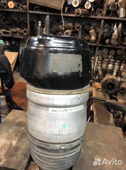 Передняя пневмостойка на мерседес gl ml 166