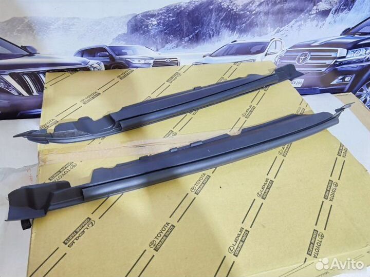 Накладка крыла Toyota Land Cruiser 200