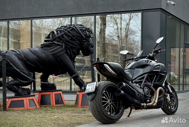 Ducati Diavel Carbon