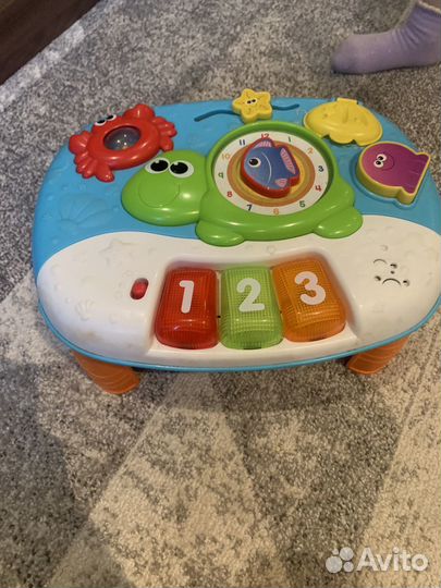 Игрушка стол