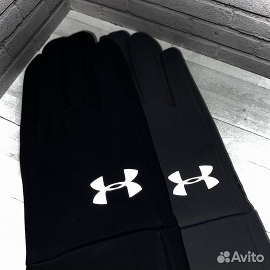 Перчатки Under