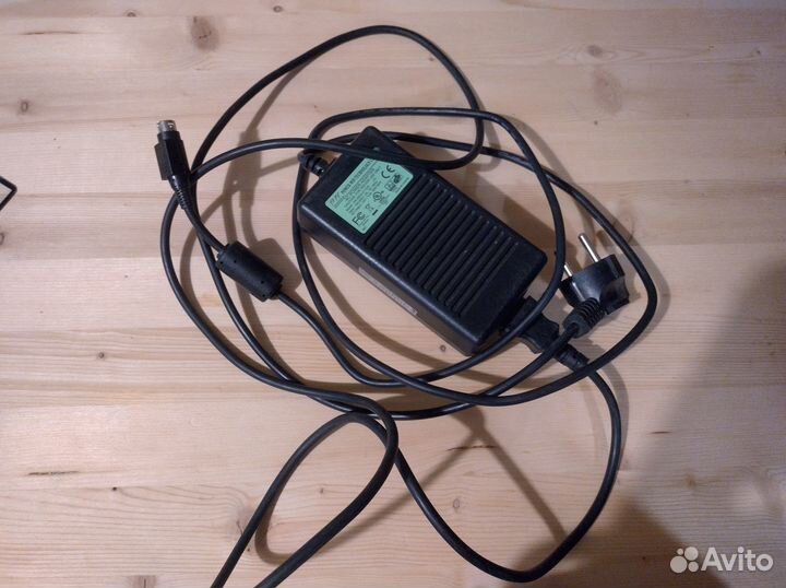 Блок питания, сетевой адаптер Power-win technology